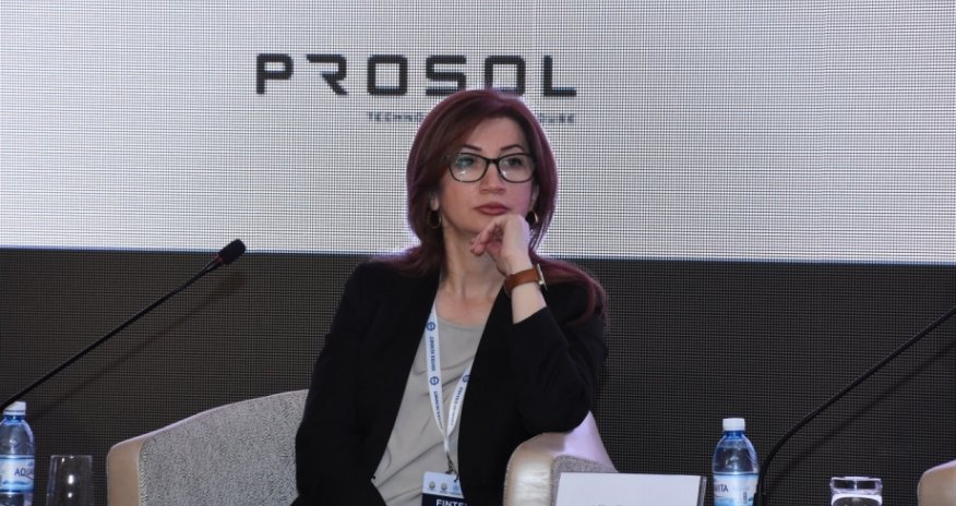 Azərbaycanda kartlar vasitəsilə aparılan nağdsız ödənişlərin həcmi artıb