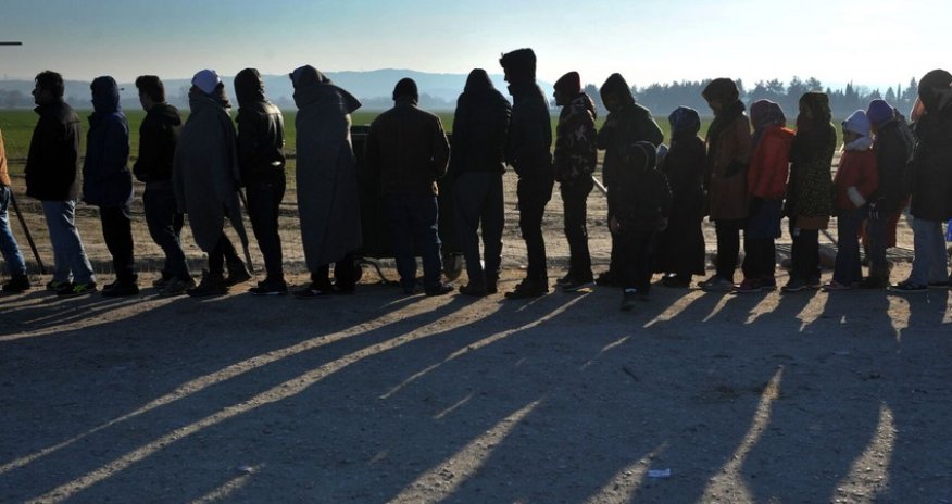 Almaniyada sığınacaq üçün müraciət edənlərin sayı 200 mini keçib