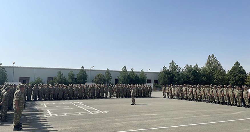 Hərbi vəzifəlilərin təlimi başa çatdı
