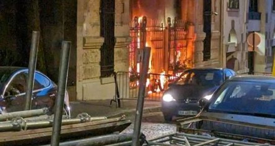 İranın Fransadakı səfirliyinə hücum olub