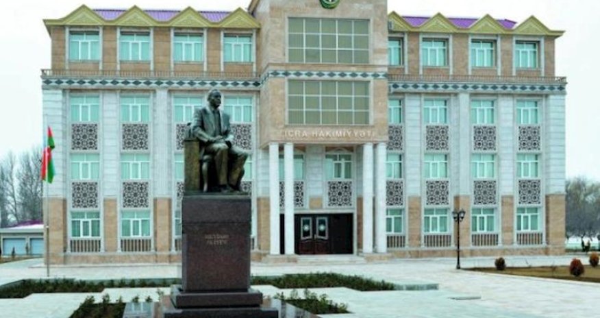 Babək rayon icra başçısının müavini işdən çıxarıldı