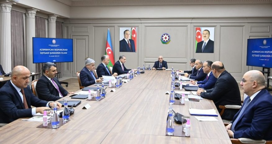 İqtisadi Şuranın növbəti iclası keçirilib
