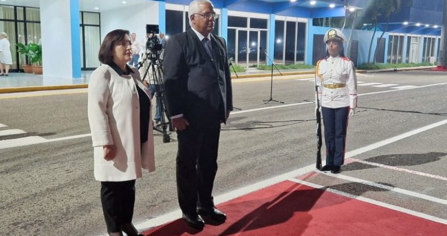 Sahibə Qafarova Kubaya səfərə gedib