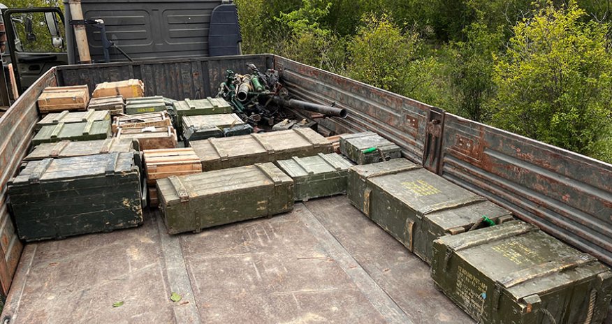 Ağdamda müxtəlif təyinatlı döyüş texnikası, silah və sursat müsadirə edilib - VİDEO