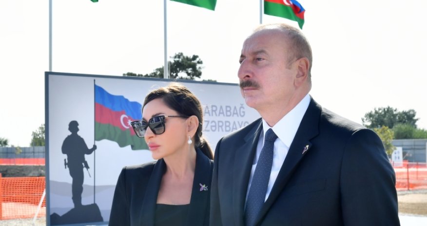 Prezident və xanımı zəfər parkında olublar - Yenilənib