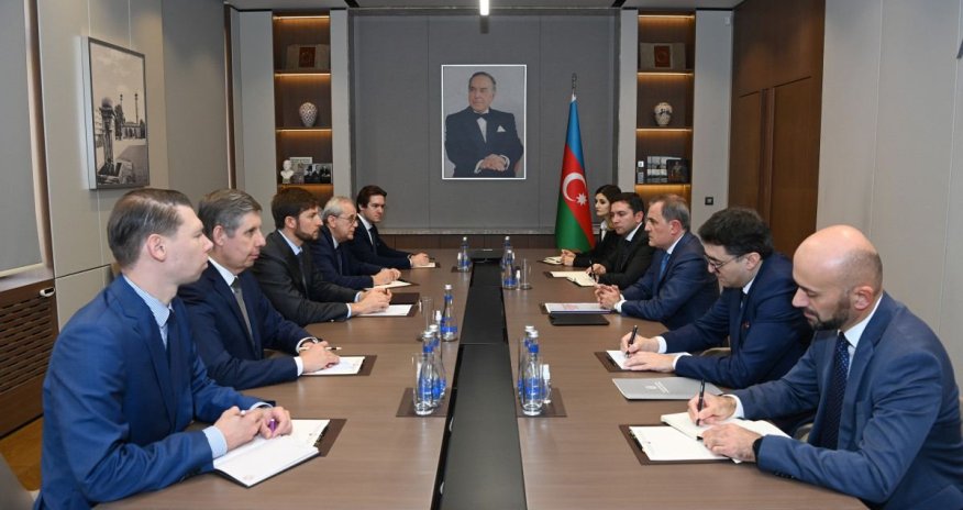 Ceyhun Bayramov Putinin xüsusi nümayəndəsi ilə görüşüb