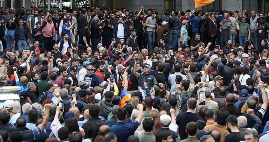 İrəvanda yenidən etiraz aksiyaları keçirilir