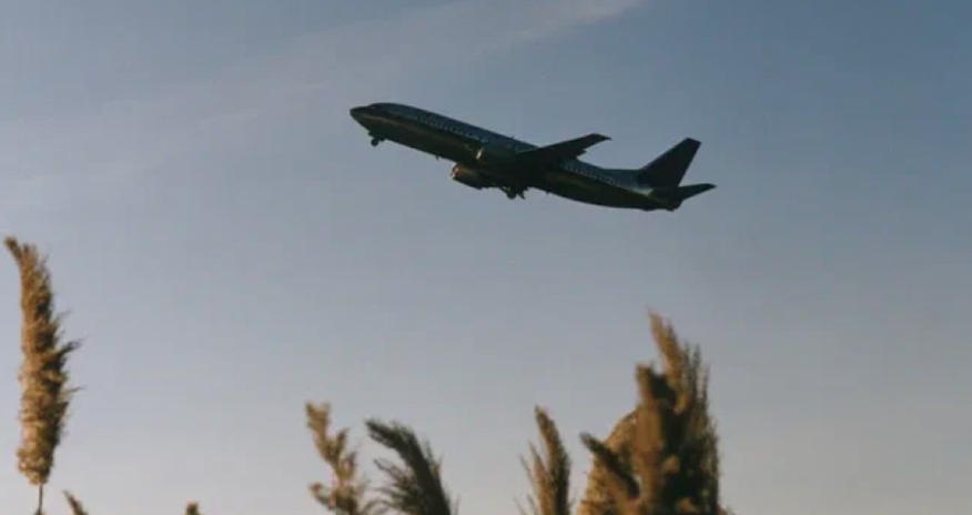 İtaliya və Liviya 10 ildən sonra kommersiya aviadaşımalarını bərpa ediblər