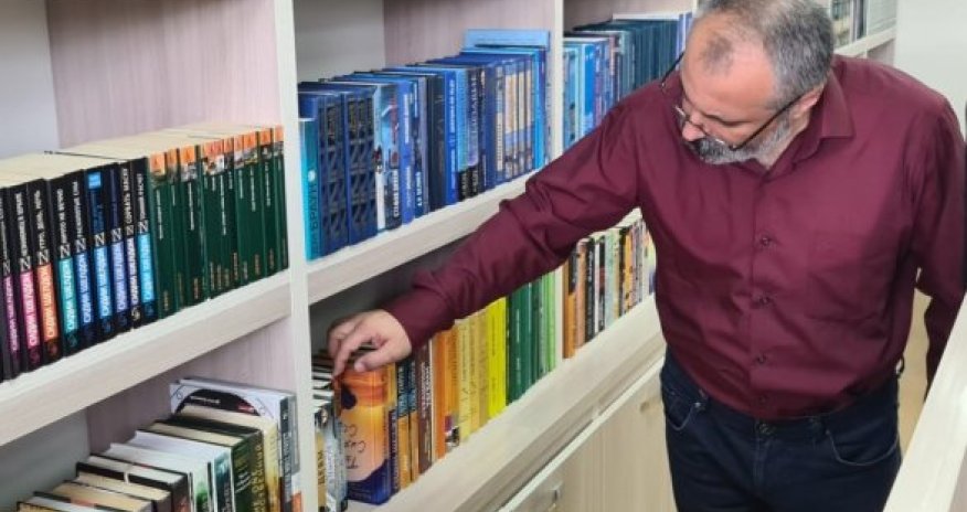 В изоляторе СГБ Давида Бабаяна наказывают книгами 