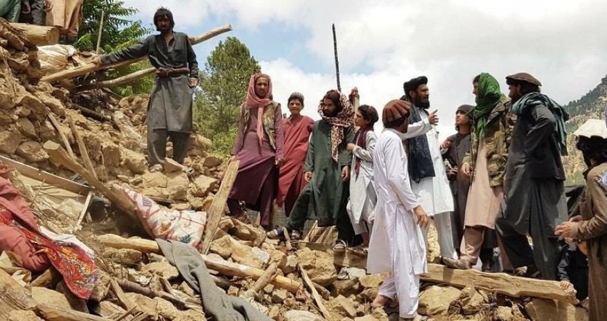 Əfqanıstanda zəlzələ qurbanlarının sayı 2 mini ötüb - Yenilənib