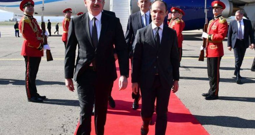Prezident İlham Əliyev Gürcüstana işgüzar səfərə gəlib