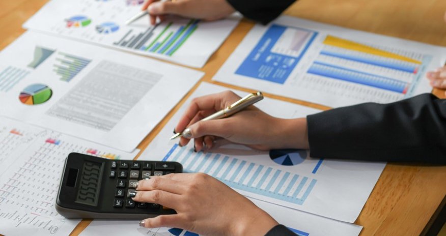 Azerbaijan's economy up almost 1%