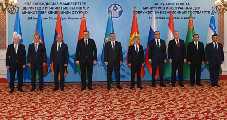 Nazirlərin Bişkekdə keçirilən görüşü başlayıb