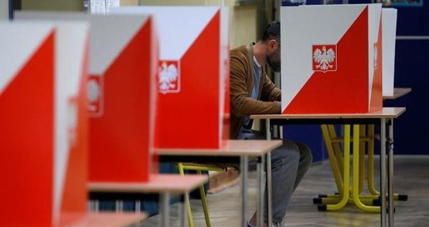 Polşada parlament seçkiləri keçirilir