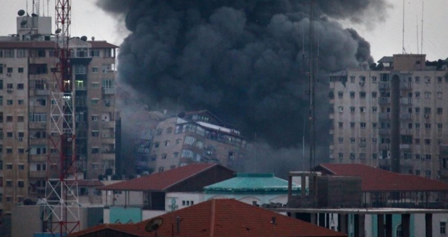 Qəzza zolağında xəstəxanaya hava zərbəsi nəticəsində 500 nəfər həlak olub