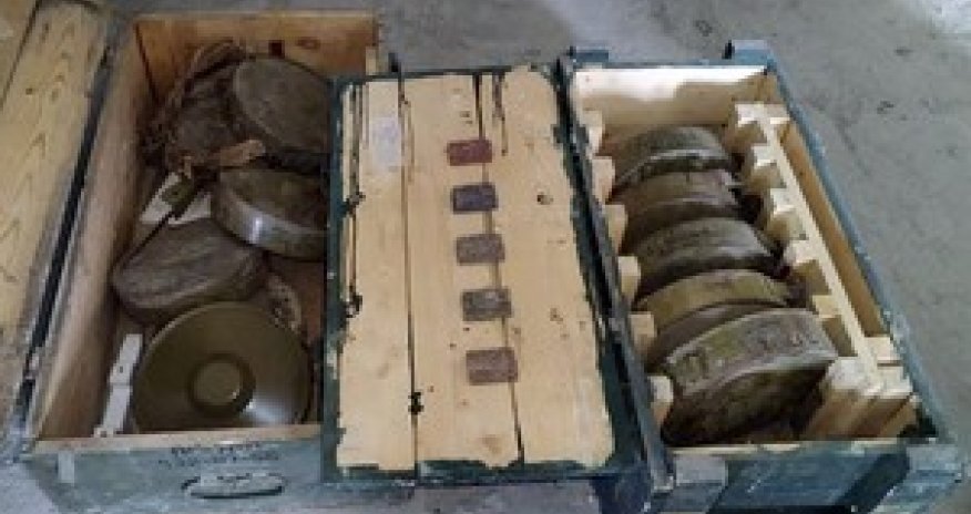 Qarabağda partlayıcı qurğularla dolu anbarlar aşkarlanıb