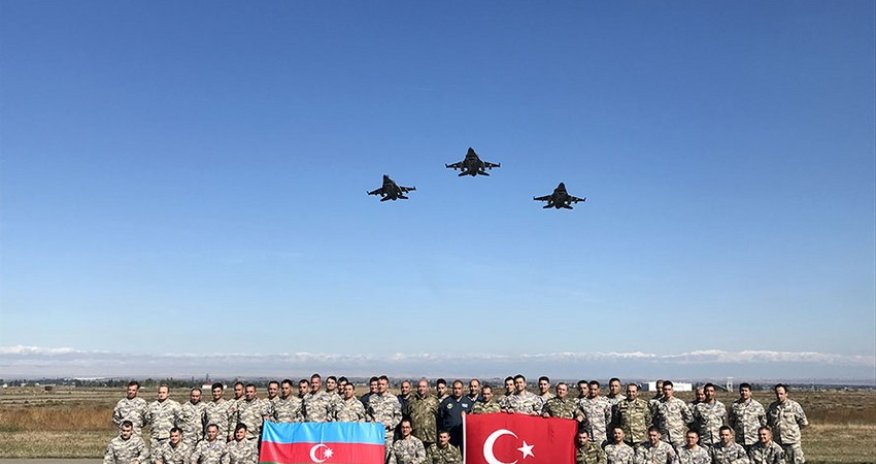 Türkiyənin F-16 təyyarələri Azərbaycana gəlib