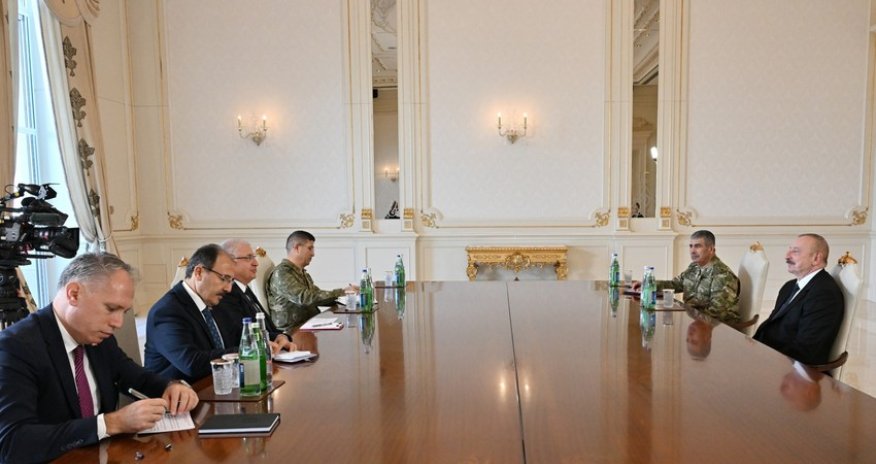 Əliyev Türkiyənin milli müdafiə nazirini qəbul edib