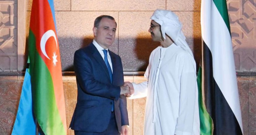 Ceyhun Bayramov BƏƏ-li həmkarı ilə regiondakı vəziyyəti müzakirə edib