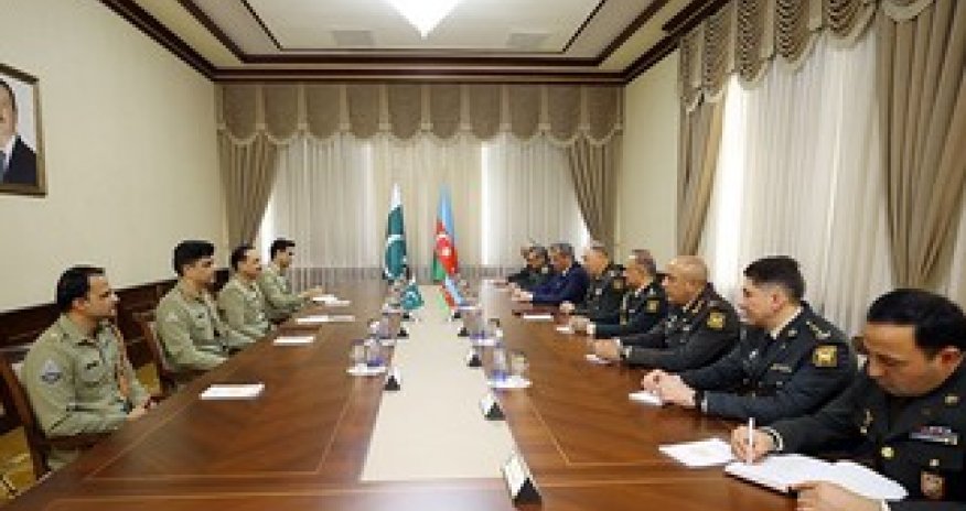 Azərbaycan ilə Pakistan arasında hərbi əməkdaşlıq məsələləri müzakirə edilib