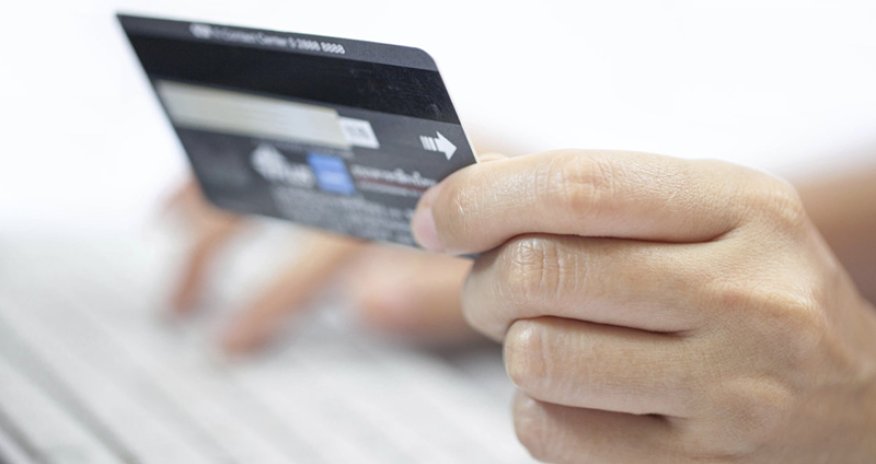 Azərbaycanda ölkəxarici əməliyyatların sayı artıb