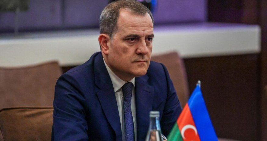 Ceyhun Bayramov Rumıniyaya səfərə yola düşüb