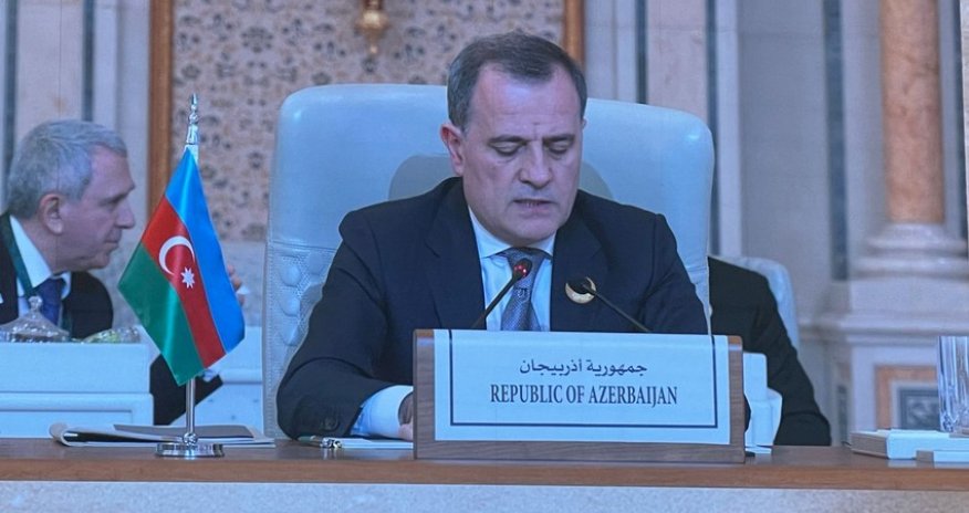 Ceyhun Bayramov Birgə Ərəb İslam Fövqəladə Sammitində çıxış edib