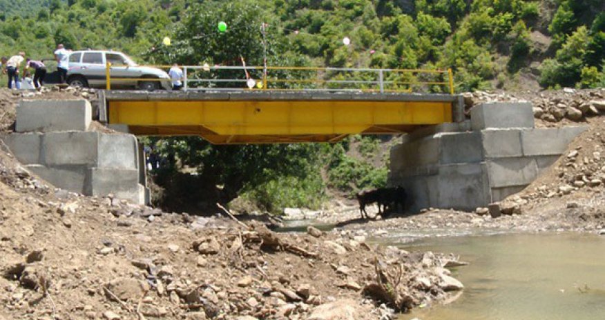 İki rayonu birləşdirən körpü necə ildir bərpa olunmur - Musa Qasımlı/VİDEO