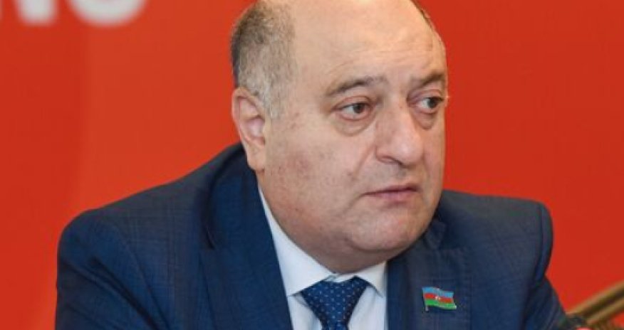 Азербайджанцам пообещали европейские зарплаты и пенсии