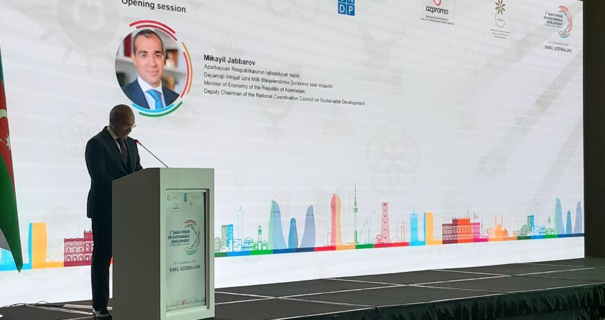 Özəl qeyri-neft-qaz sektorunda son 5 ildə 350 minə yaxın yeni iş yeri yaradılıb- Mikayıl Cabbarov