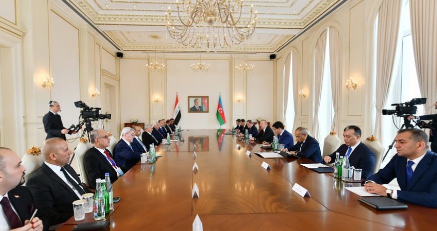 Presidents of Azerbaijan and Iraq hold expanded meeting