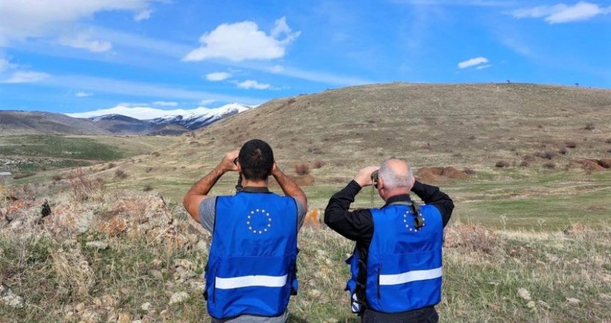 Yerevan, Brussels sign document on EU monitoring mission on border with Azerbaijan