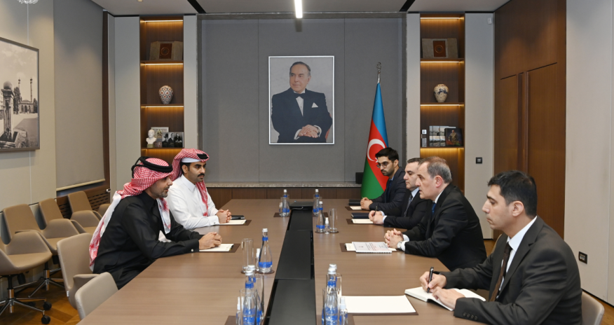 Ceyhun Bayramov Qətər səfirini diplomatik fəaliyyətinin başa çatması münasibətilə qəbul edib