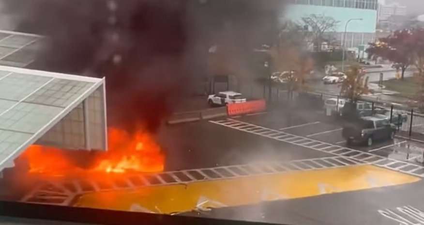 ABŞ və Kanada arasındakı körpüdə partlayış olub, ölənlər var