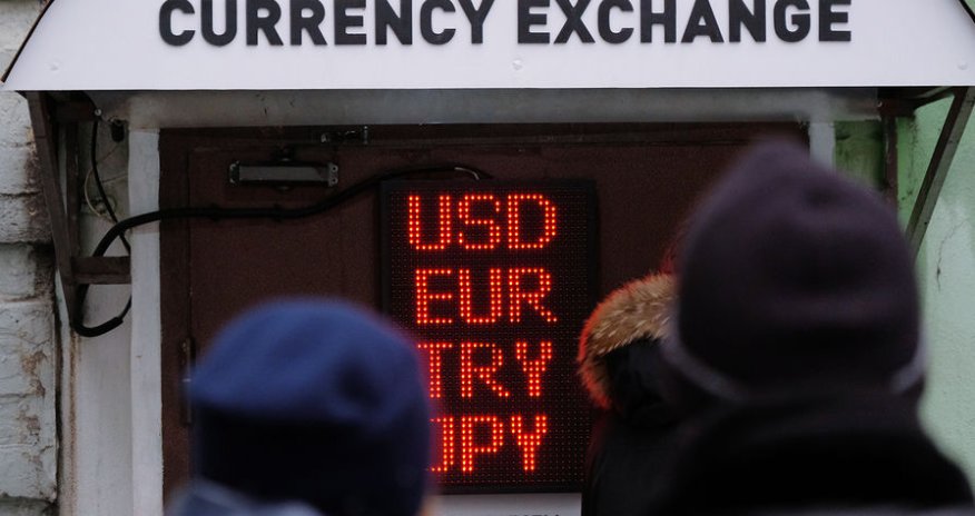 Rusların xarici valyutada depozitləri azalıb