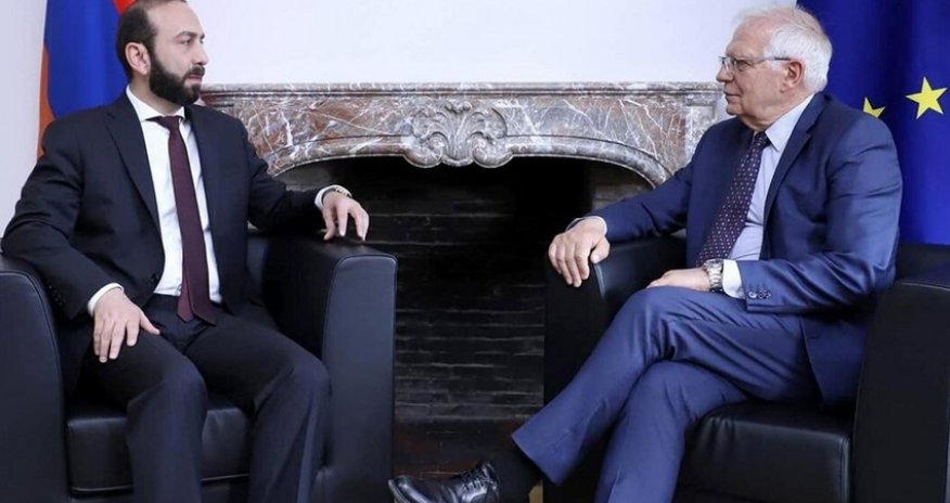 Armenian FM, EU foreign policy chief meet on sidelines of OSCE foreign ministers' meeting