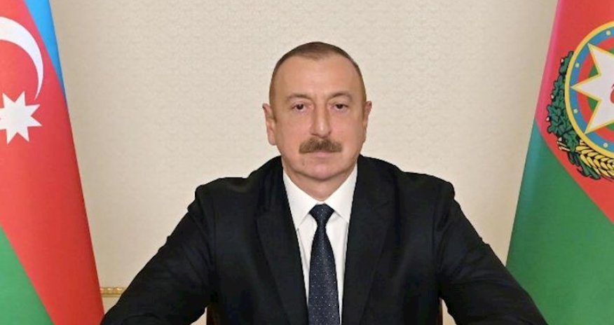 Президент Ильхам Алиев поздравил президента Лаоса