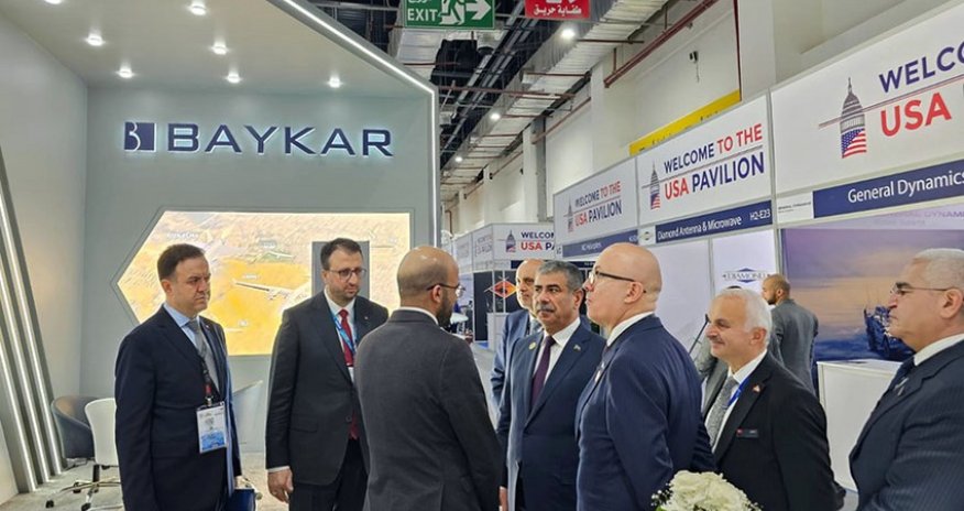 Müdafiə naziri Misirə səfərə gedib