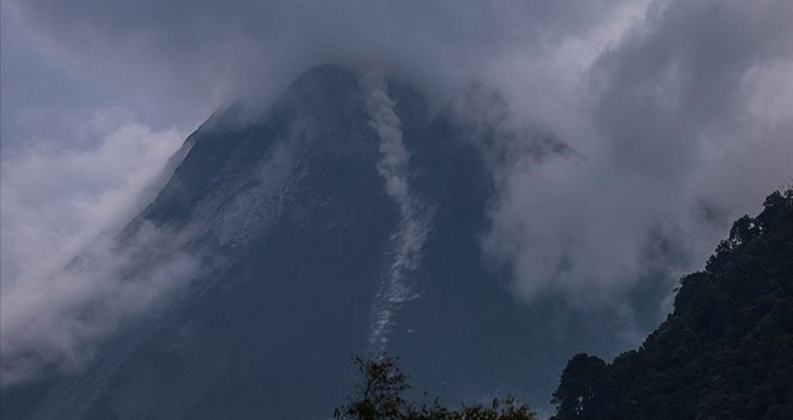 İndoneziyada vulkan püskürməsində ölənlərin sayı artıb