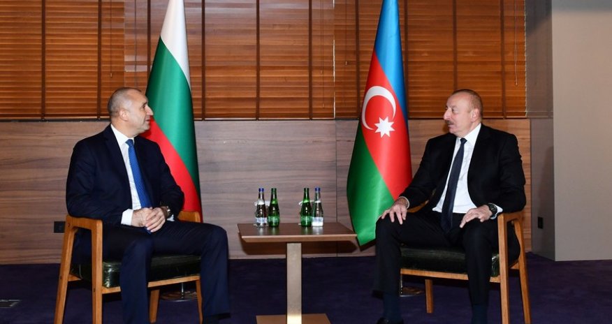 İlham Əliyevin Bolqarıstan Prezidenti Rumen Radev ilə təkbətək görüşü olub