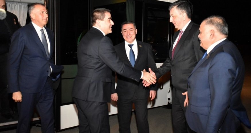 Gürcüstan Parlamentinin sədri Azərbaycana rəsmi səfərə gəlib