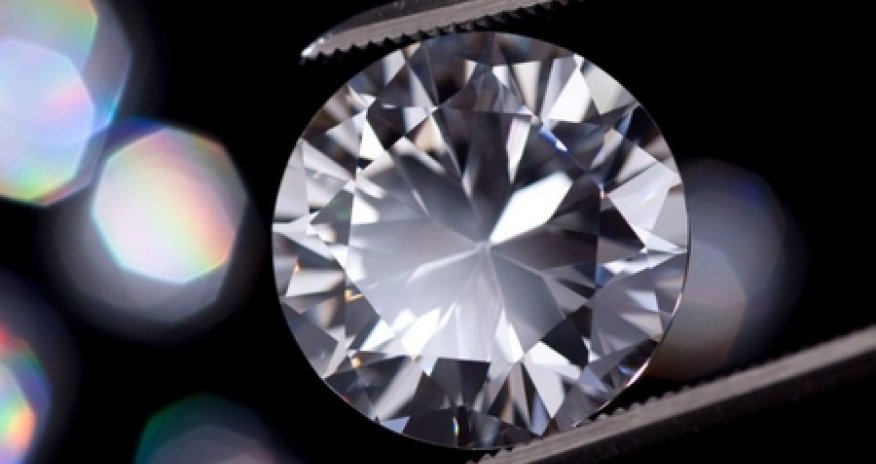 Böyük Britaniya Rusiyadan almaz idxalına qadağa qoyub