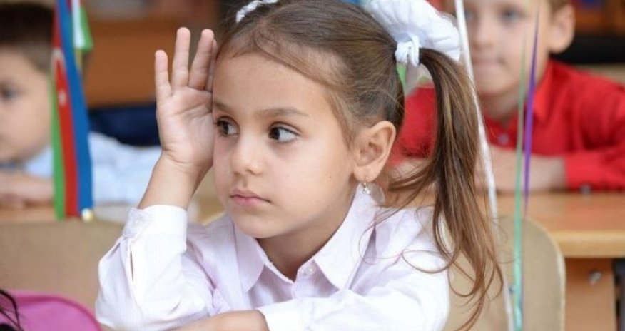 Azərbaycanda bir şagirdin təhsil xərci 1200- 7000 arası başa gəlir- Nazir