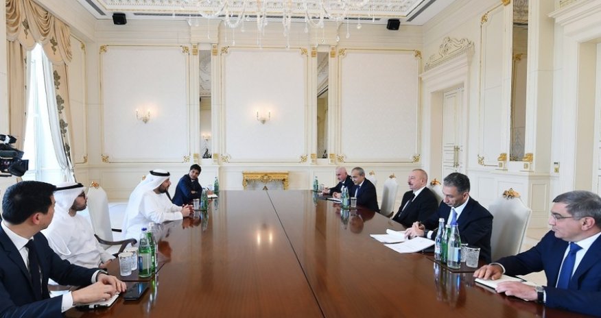 Əliyev Birləşmiş Ərəb Əmirliklərinin investisiya nazirini qəbul edib