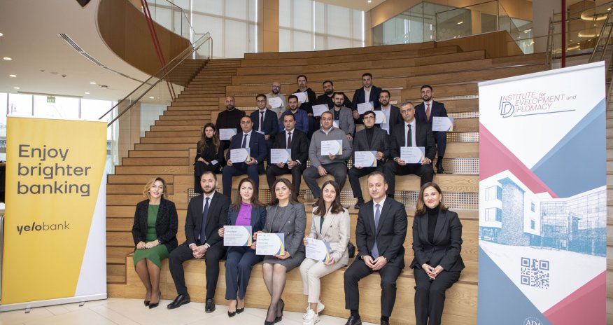 Yelo Bank əməkdaşları üçün “Liderliyin inkişafı” proqramı keçirildi