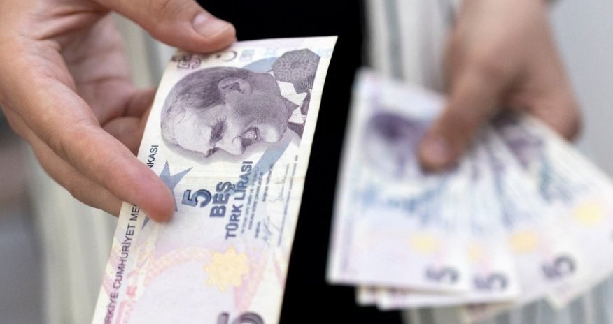 Turkish lira hits historical low