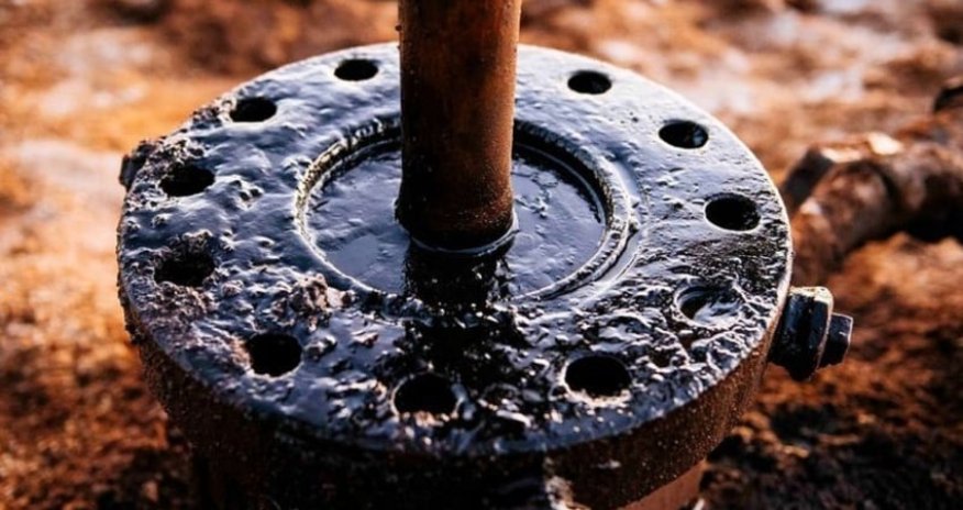 Azerbaijani oil price drops below $82
