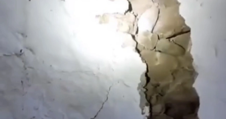 Türkiyədə zəlzələ fəsadlar törədib, onlarla evə ziyan dəyib