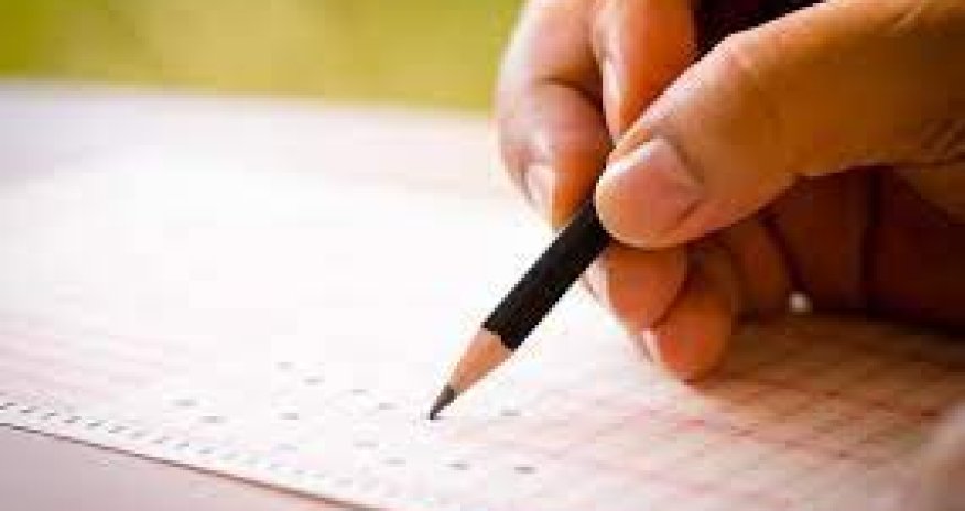 Ali məktəblərdə boş plan yerinin sayı 3 mini ötüb