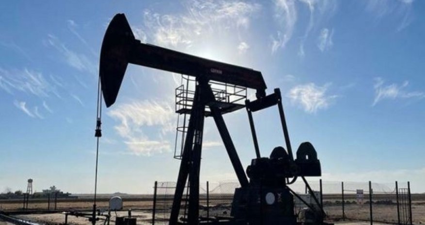 Мировые цены на нефть незначительно подорожали